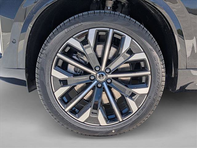 New 2026 Volvo XC90 T8 Plus w/ Protection Package AWD/4WD image 10
