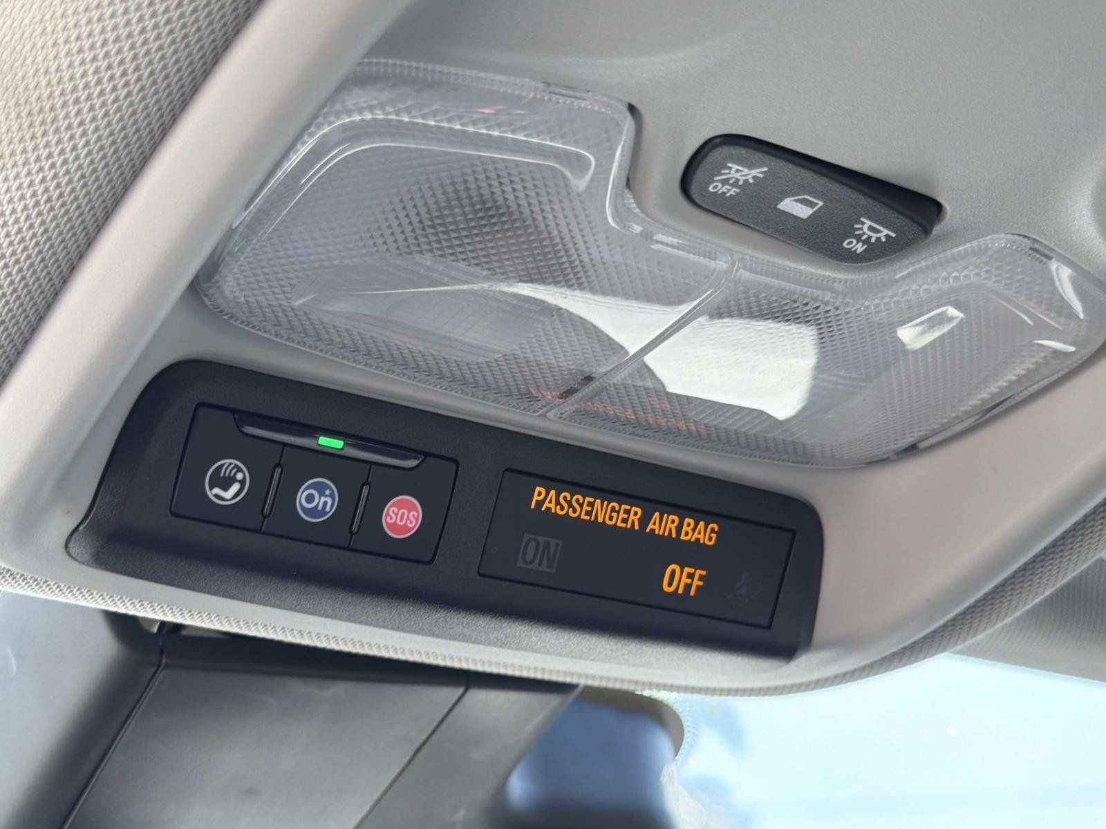 Used 2023 Chevrolet Bolt EUV Premier FWD image 27