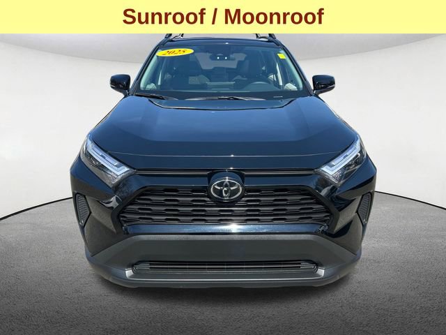 Used 2025 Toyota RAV4 XLE image 4