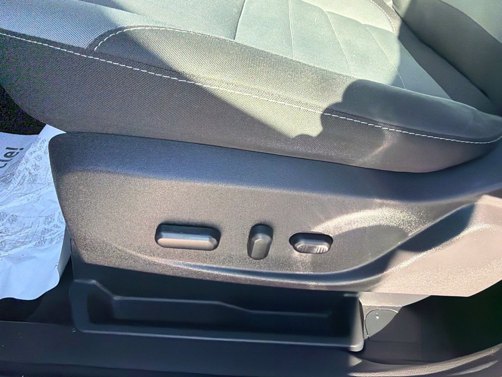 Used 2016 Ford Escape SE FWD image 29