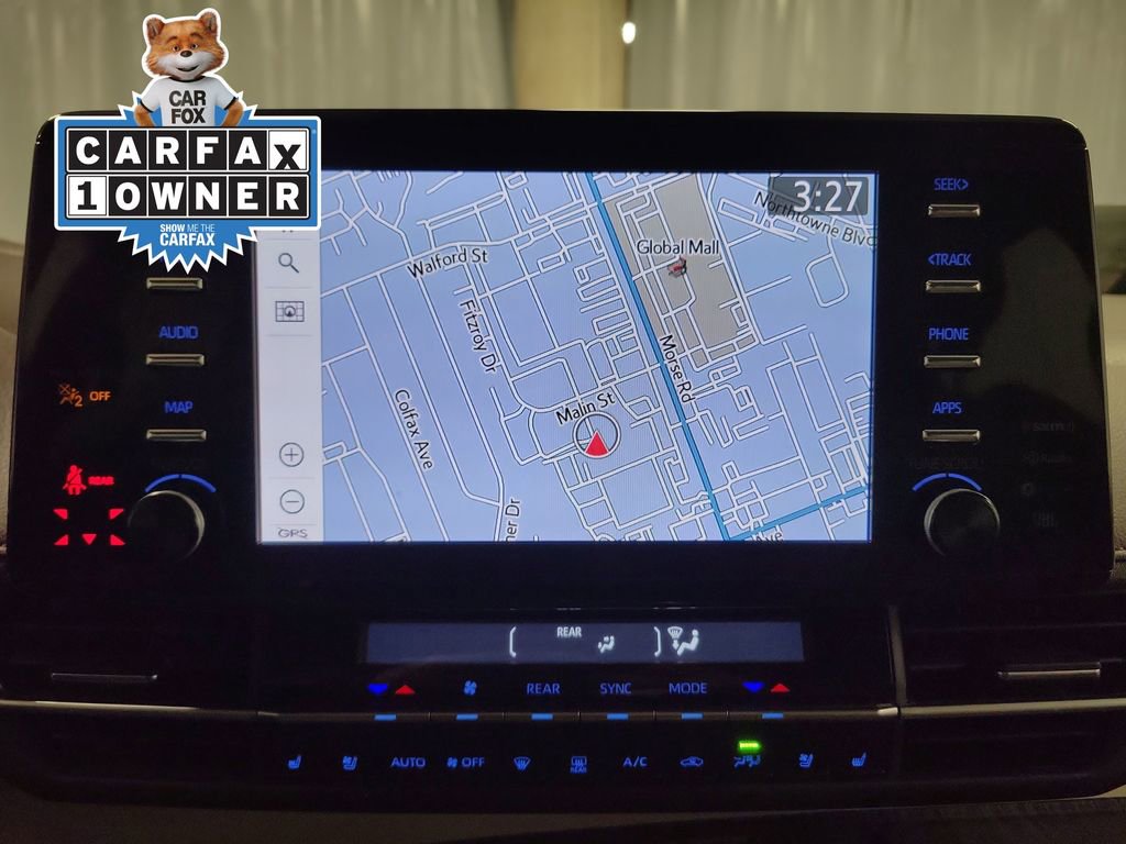 Used 2024 Toyota Sienna Platinum image 19