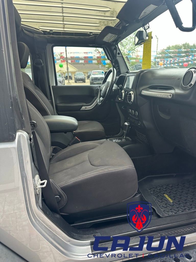 Used 2013 Jeep Wrangler Rubicon w/ PWR Convenience Group AWD/4WD image 27