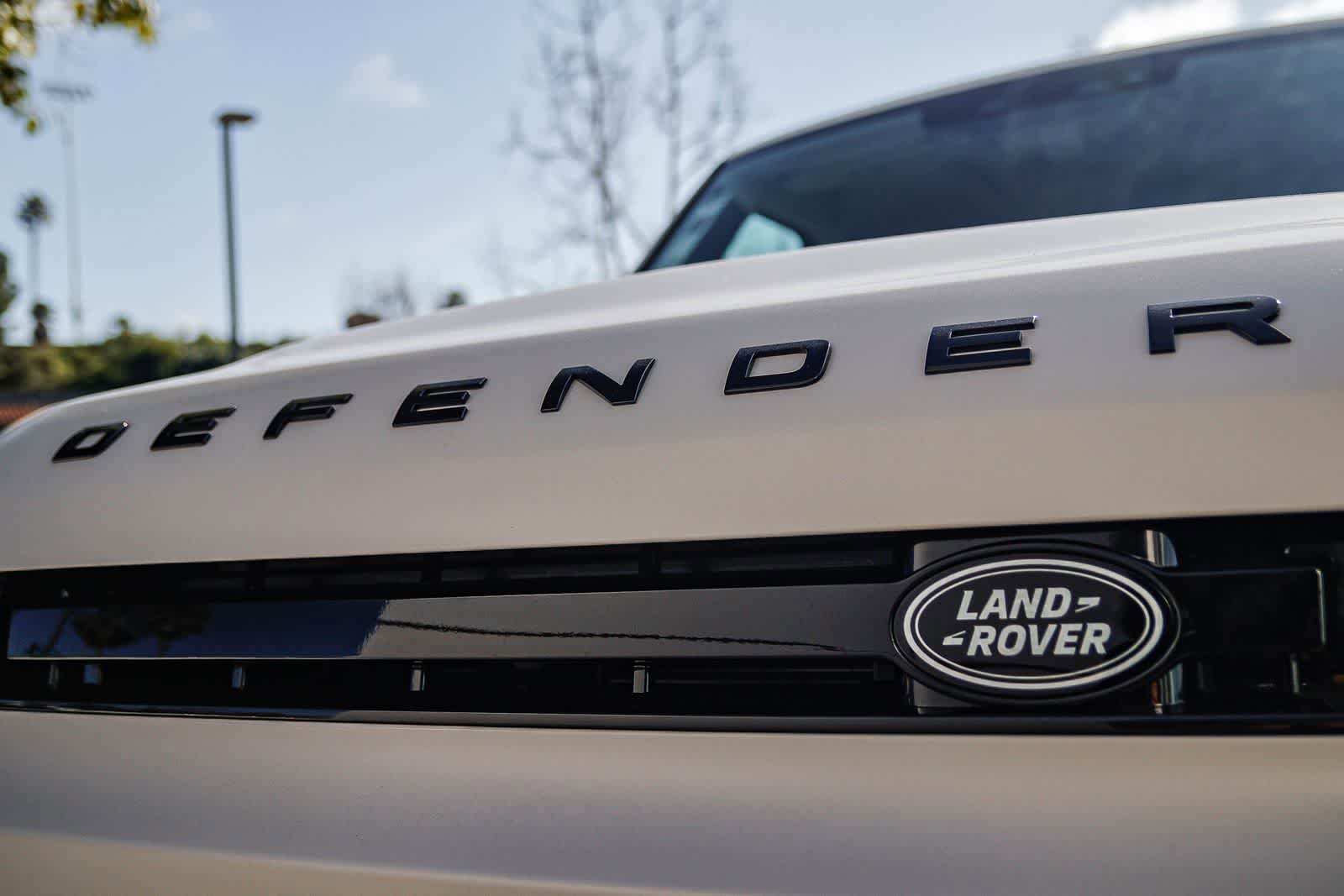 New 2026 Land Rover Defender 110 X-Dynamic SE AWD/4WD image 11