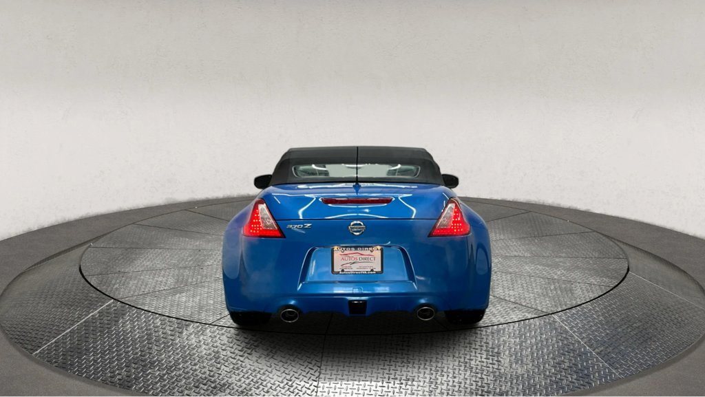 Used 2011 Nissan 370Z Roadster image 6