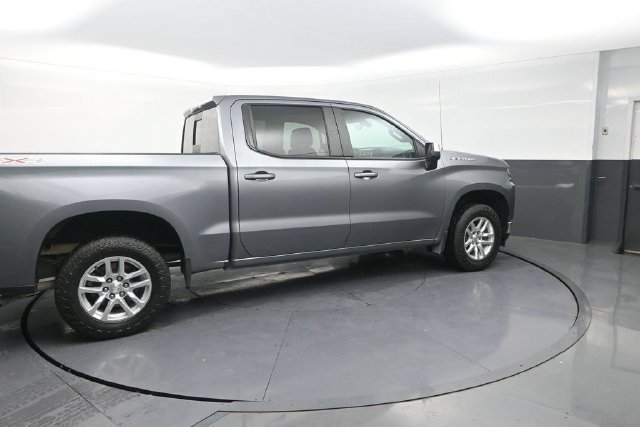 Used 2020 Chevrolet Silverado 1500 LT AWD/4WD image 9