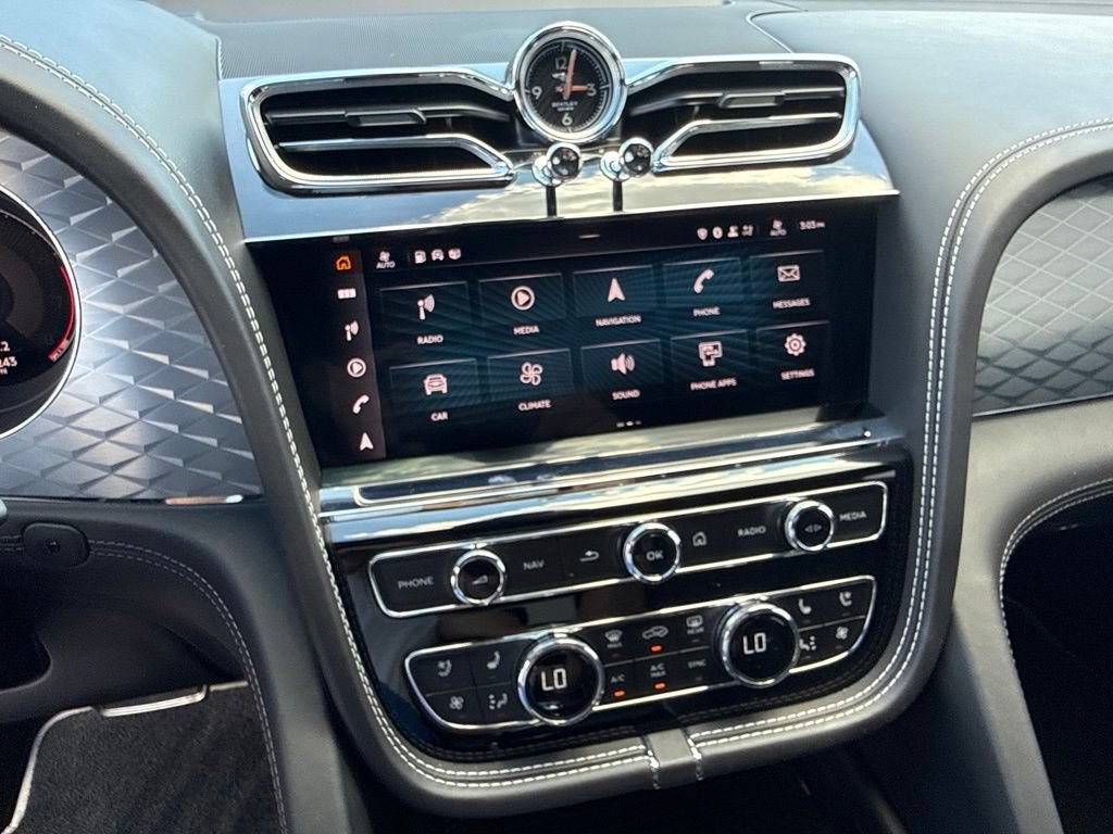 Used 2023 Bentley Bentayga Speed AWD/4WD image 27