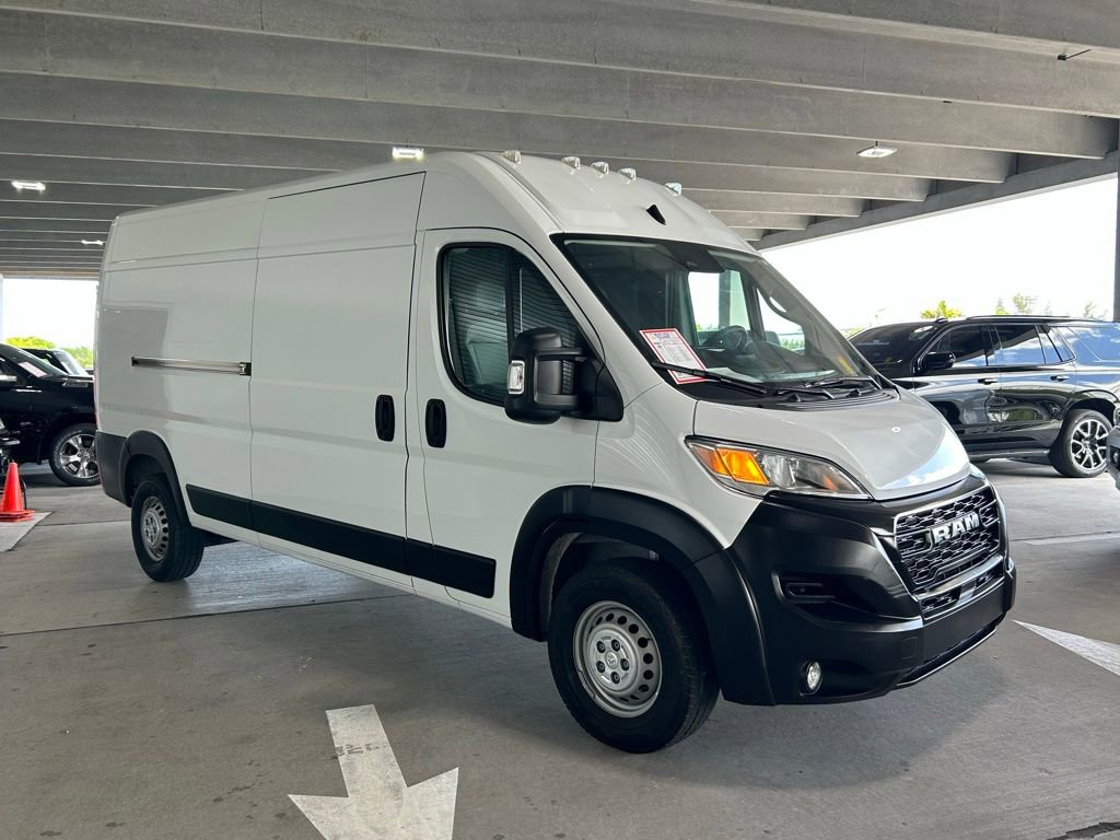 Used 2024 RAM ProMaster 2500 w/ Convenience Group image 7