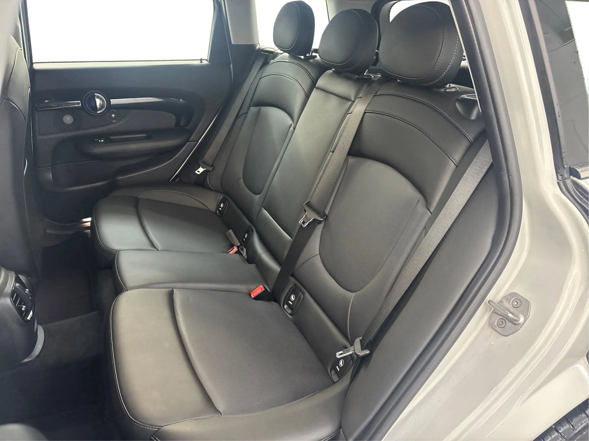 Used 2020 MINI Cooper Clubman S w/ Storage Package image 14