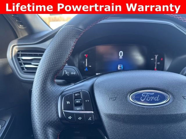 Used 2025 Ford Escape ST-Line AWD/4WD image 11