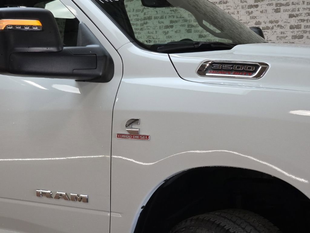 Used 2024 RAM 3500 Big Horn image 13