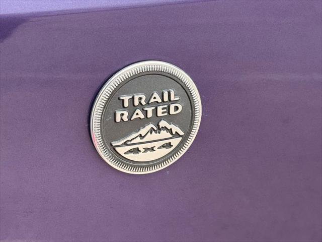 Certified 2018 Jeep Wrangler Sahara w/ Connectivity Group AWD/4WD image 31