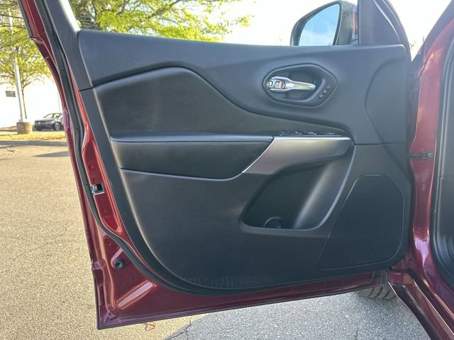 Used 2019 Jeep Cherokee High Altitude image 14