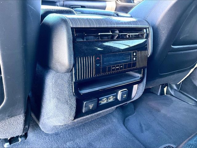 Used 2024 Jeep Wagoneer L Series II w/ Flexible Seating Group image 29