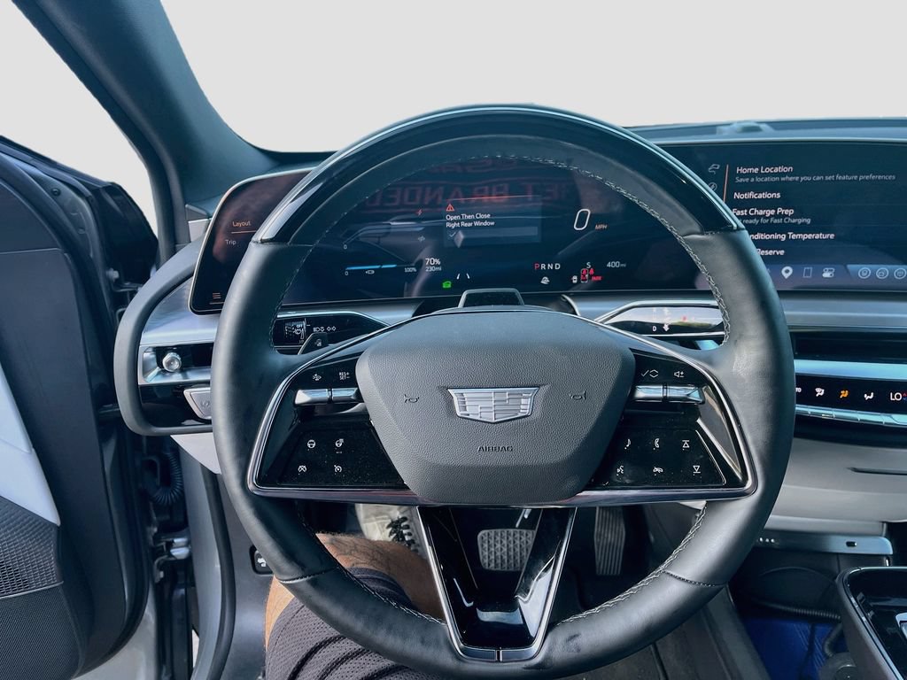 Used 2026 Cadillac Lyriq Luxury RWD image 11