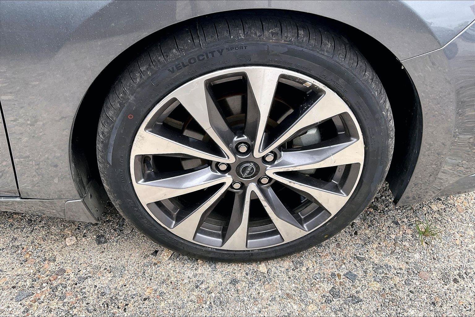 Certified 2023 Nissan Maxima Platinum w/ Sport Mat Group FWD image 7