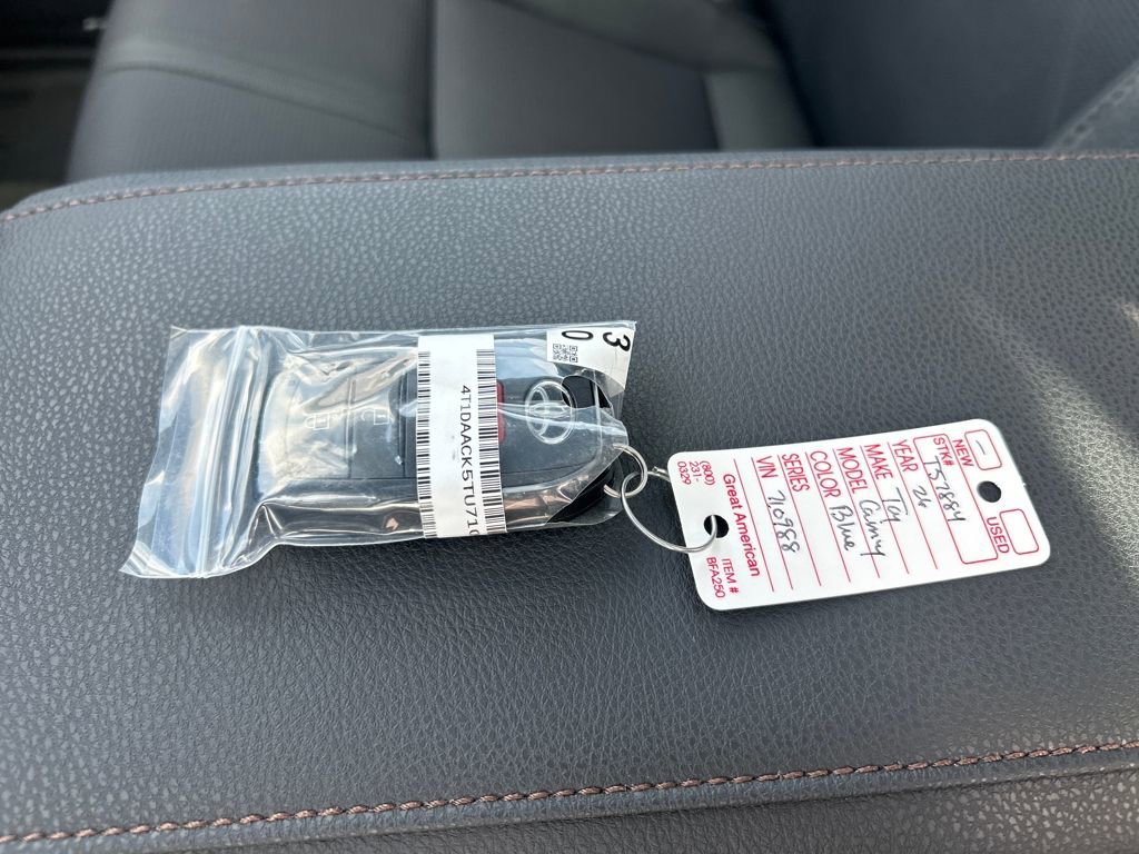 New 2026 Toyota Camry XLE image 28