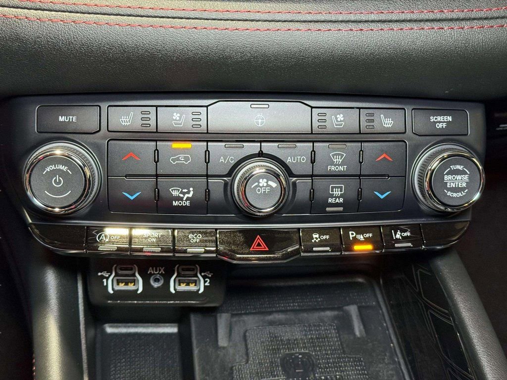 Used 2023 Dodge Durango Citadel image 8