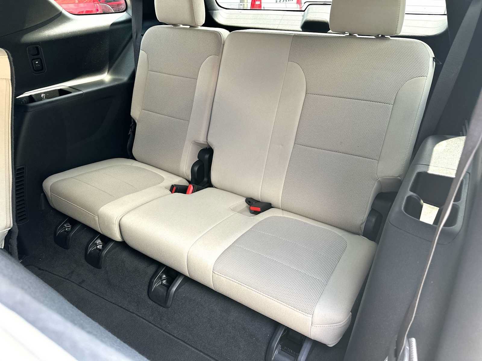 Used 2023 Chevrolet Traverse LS FWD image 24