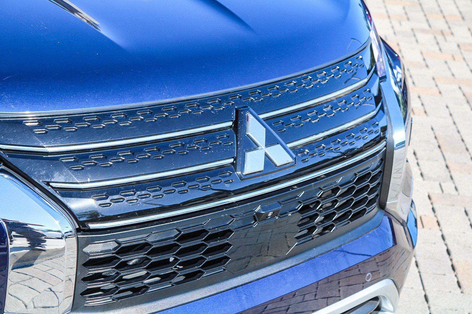 Used 2023 Mitsubishi Outlander SE AWD/4WD image 6