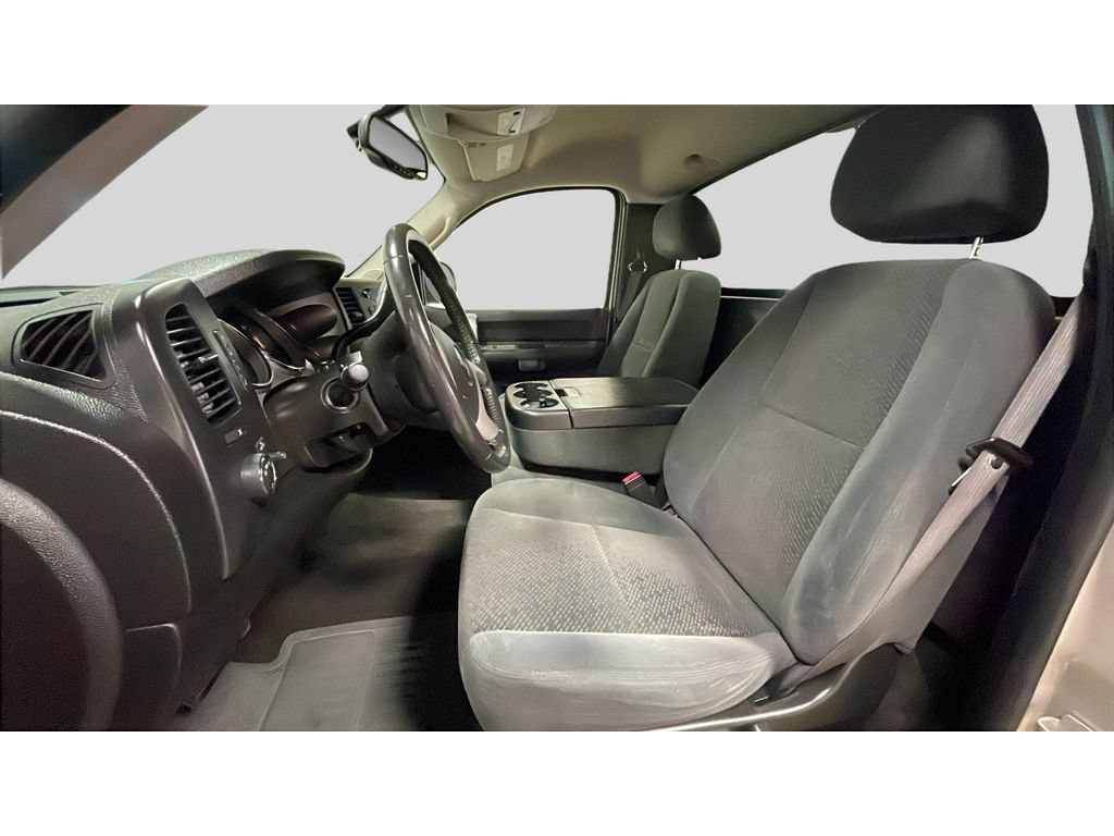 Used 2008 GMC Sierra 1500 SLE w/ Z71 Off-Road Package RWD image 13