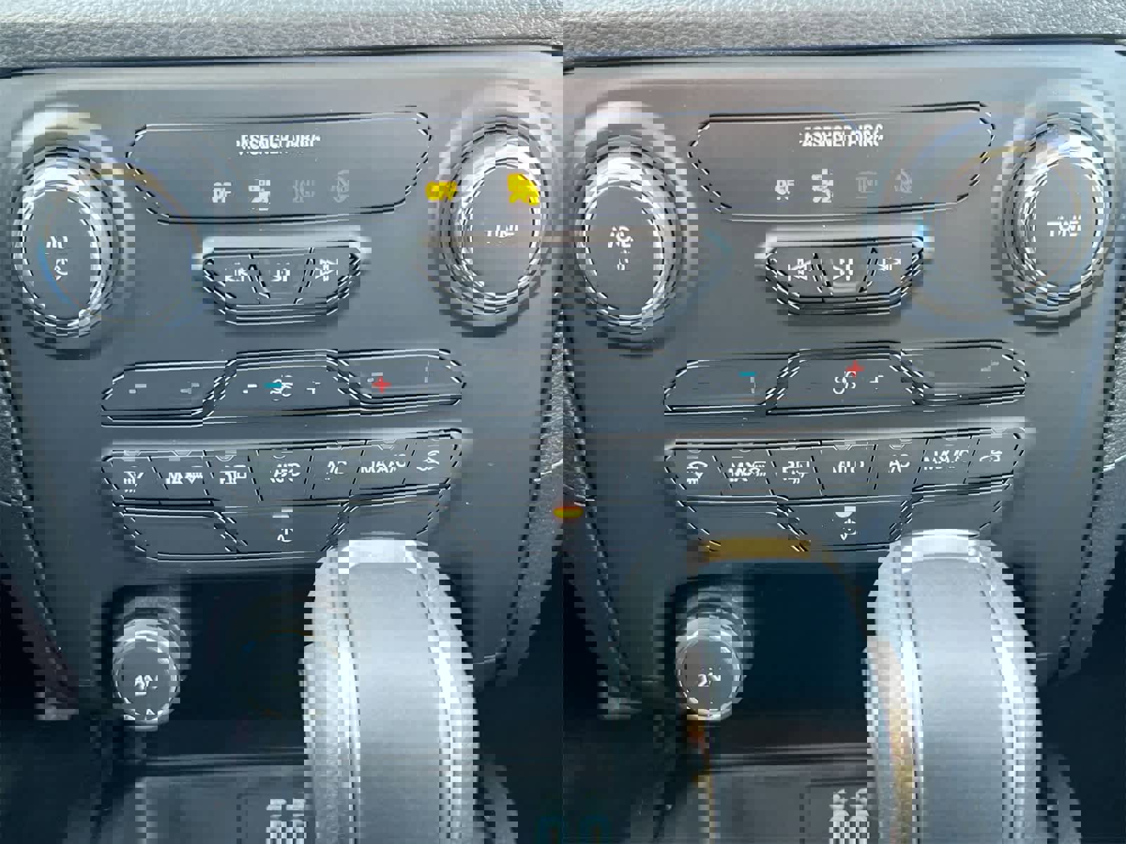 Used 2019 Ford Ranger XLT w/ Equipment Group 301A Mid image 28