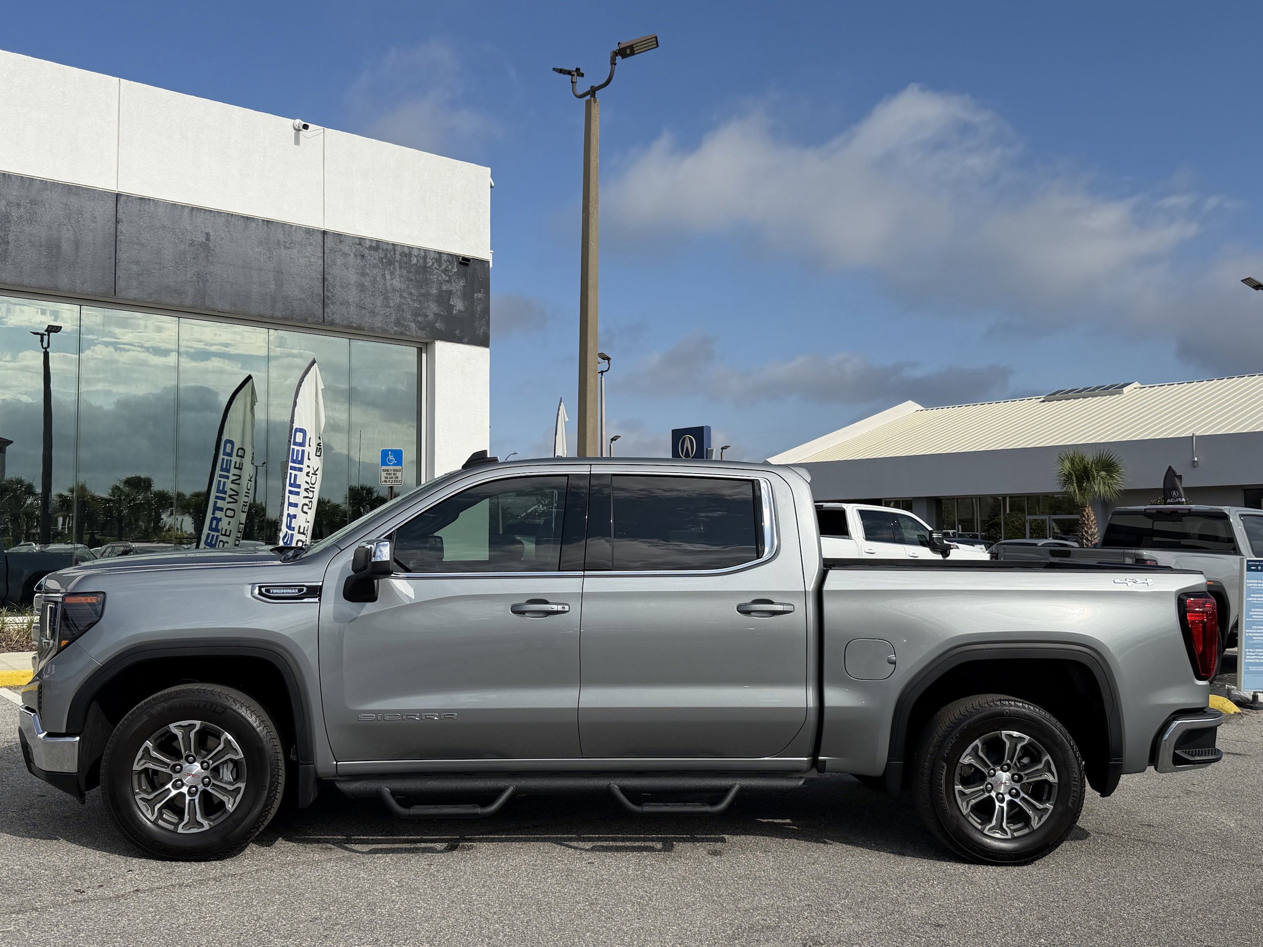Certified 2026 GMC Sierra 1500 SLE AWD/4WD image 8