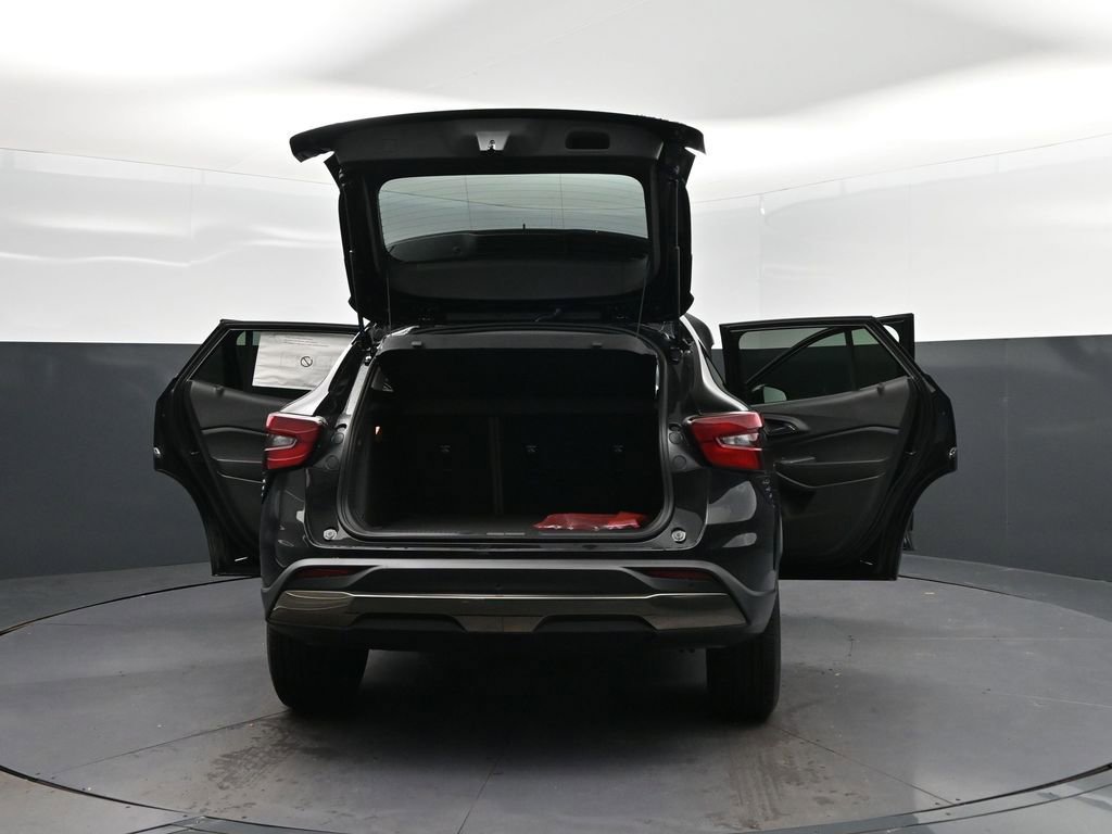New 2026 Chevrolet Trax ACTIV w/ Driver Confidence Package FWD image 50