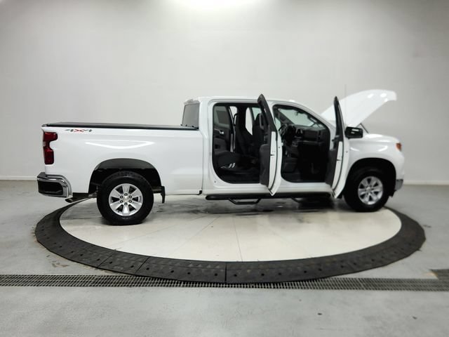 Used 2025 Chevrolet Silverado 1500 LT w/ Work Truck Package AWD/4WD image 17