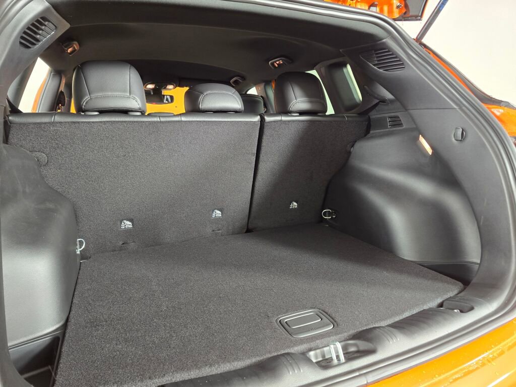 New 2026 Jeep Compass Latitude image 16