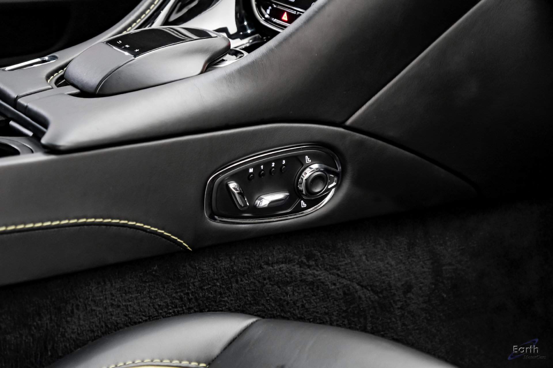 Used 2019 Aston Martin DBS Superleggera RWD image 61