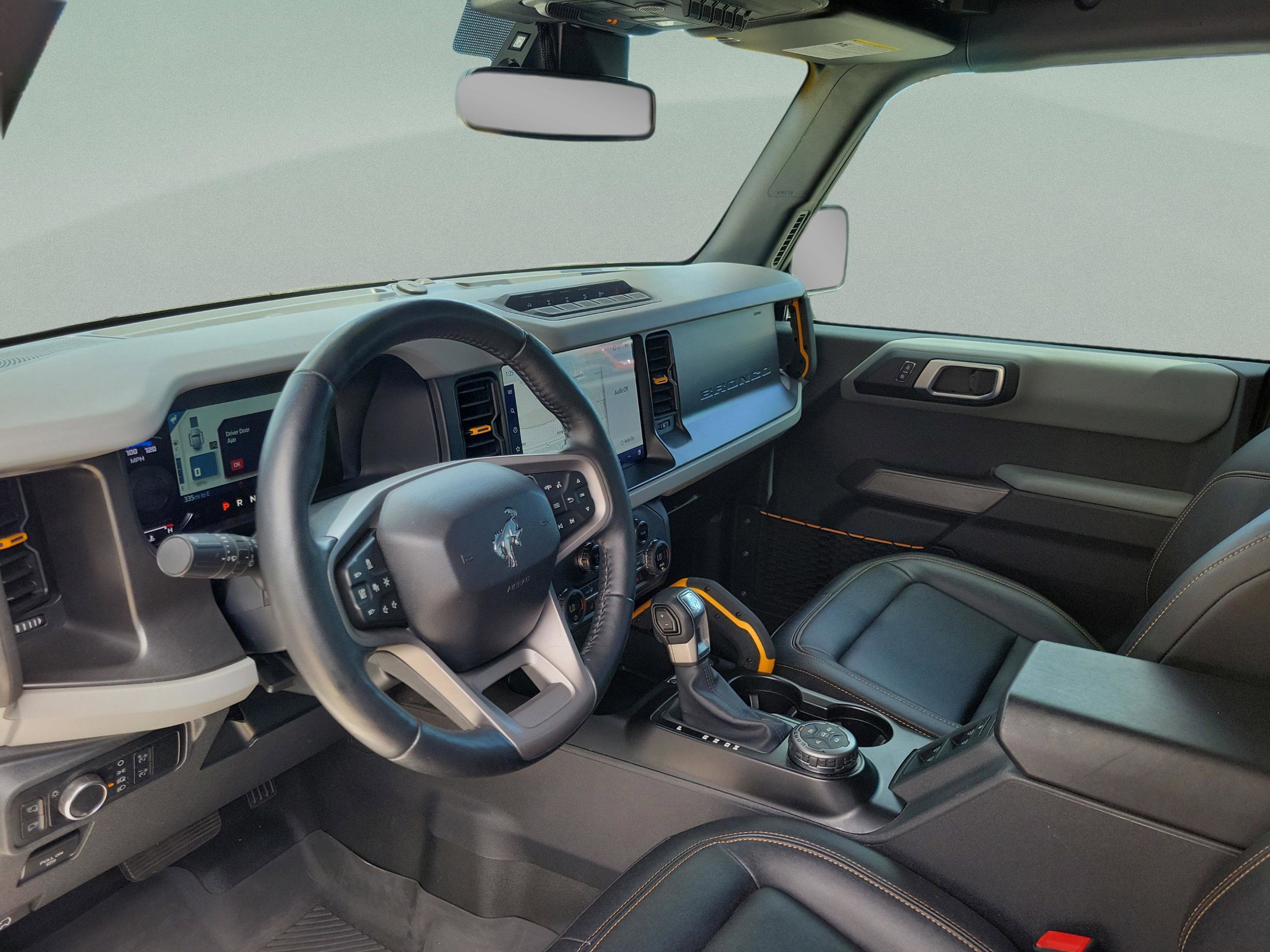 Used 2023 Ford Bronco Badlands image 7