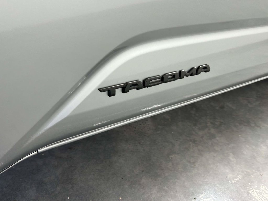 Used 2024 Toyota Tacoma TRD Off-Road AWD/4WD image 8