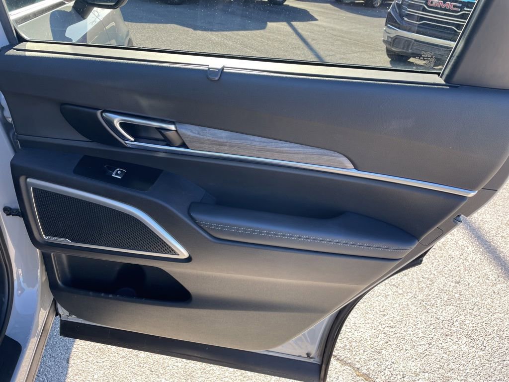 Used 2022 Kia Telluride EX w/ EX Premium Package image 40