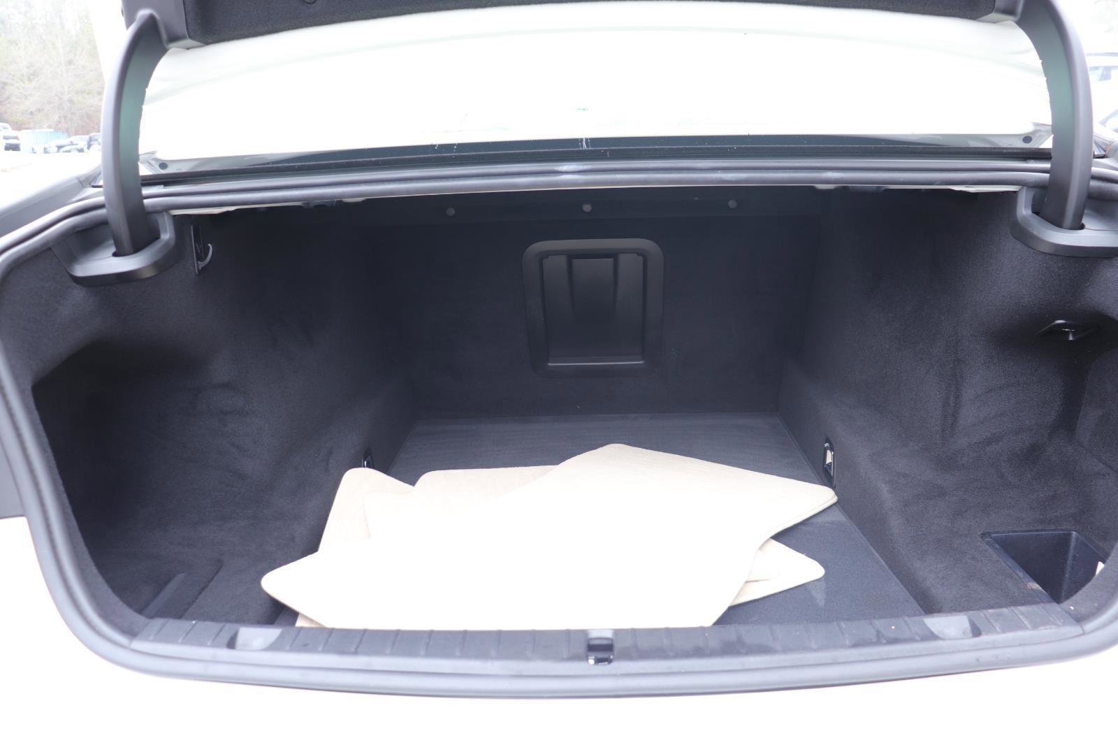 Used 2016 BMW 750i image 13