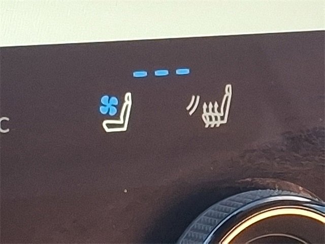 Used 2024 Lexus RZ 450e Premium image 25