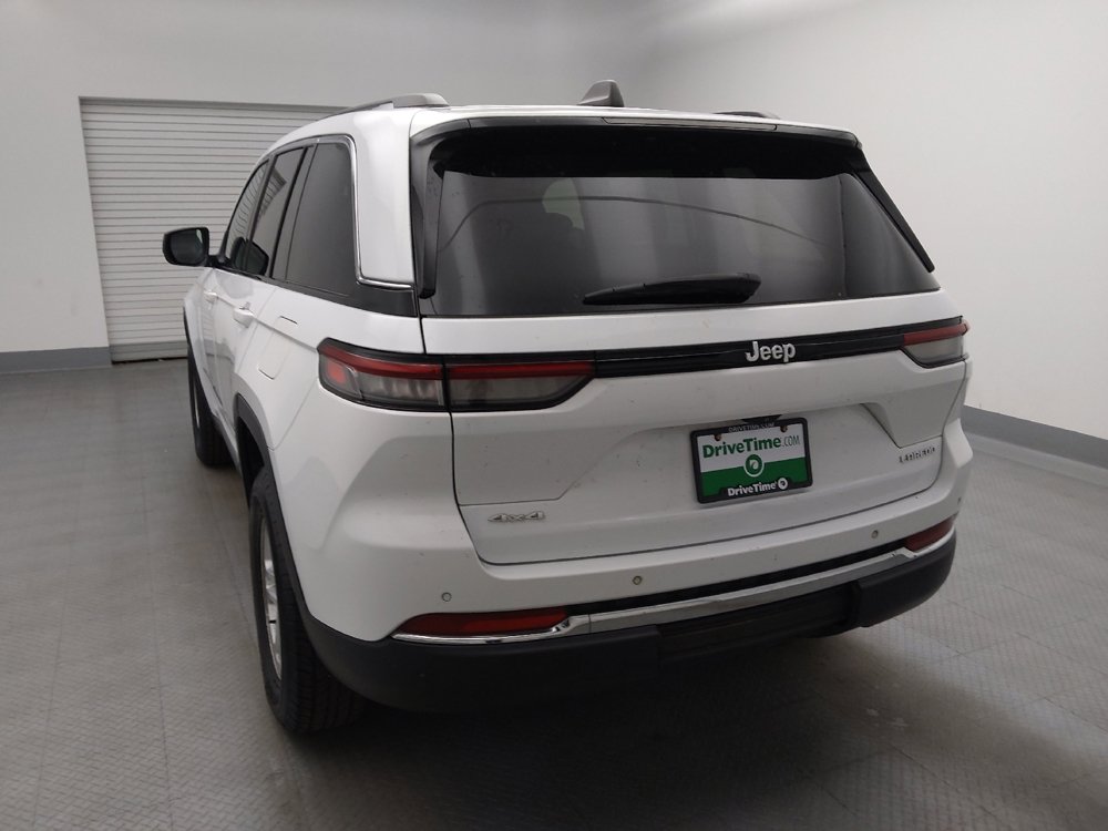 Used 2022 Jeep Grand Cherokee Laredo w/ Luxury Tech Group I AWD/4WD image 6