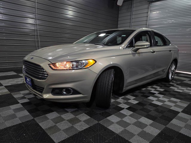 Used 2016 Ford Fusion SE w/ Equipment Group 202A image 40