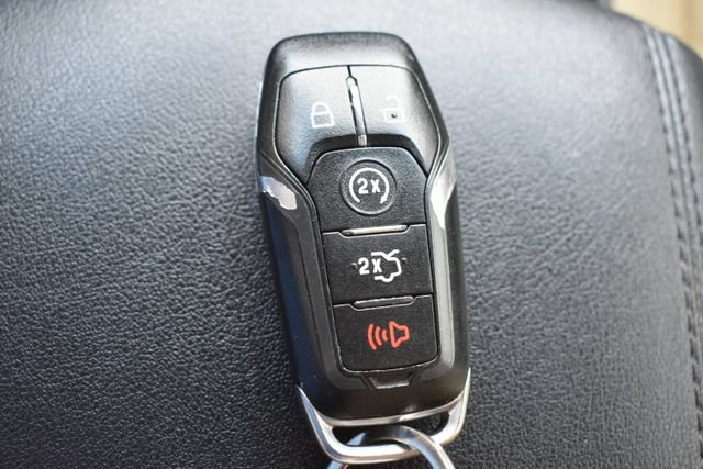 Used 2015 Ford Edge SEL w/ Equipment Group 201A AWD/4WD image 7