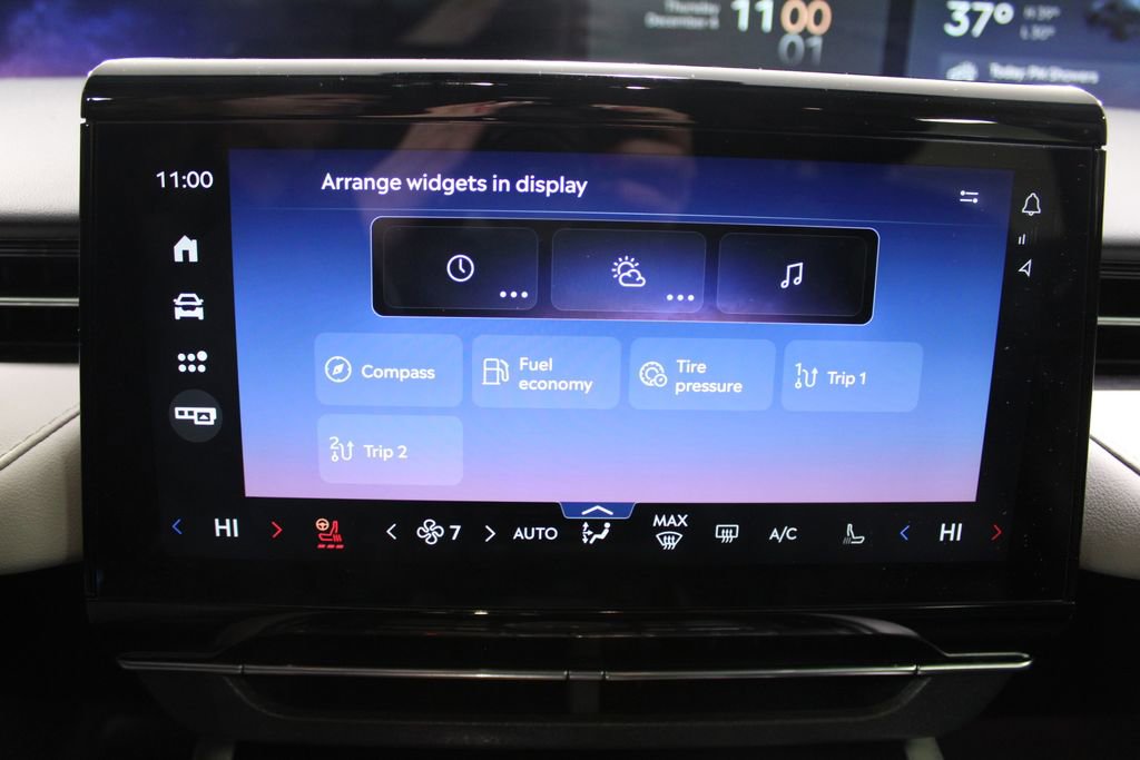 Used 2024 Lincoln Nautilus Reserve image 28