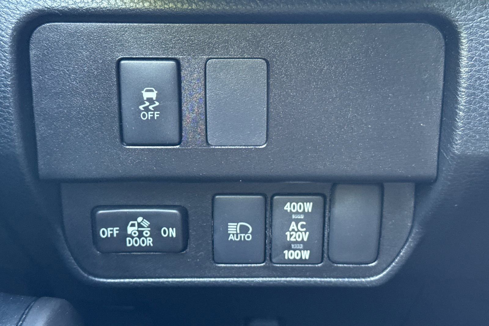 Used 2022 Toyota Tacoma TRD Sport w/ Technology Package AWD/4WD image 42