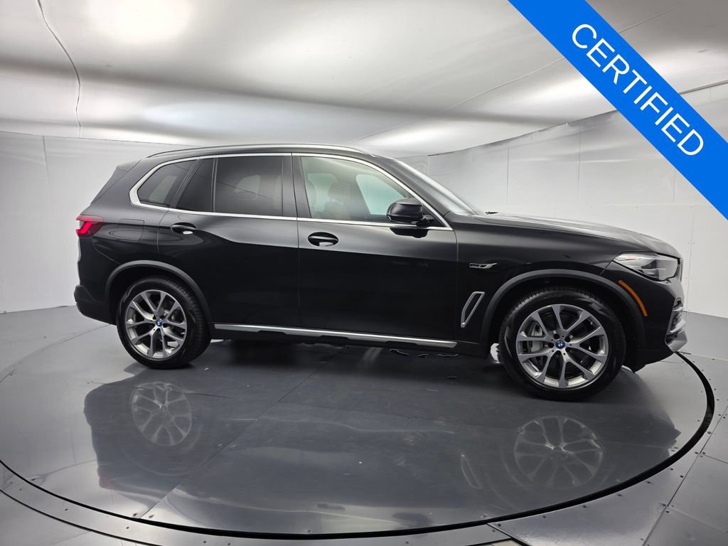 Certified 2023 BMW X5 xDrive45e w/ Luxury Seating Package AWD/4WD image 3