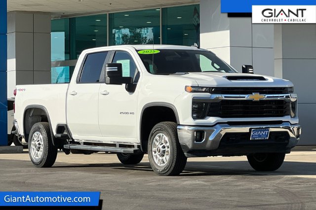Used 2025 Chevrolet Silverado 2500 LT w/ Convenience Package AWD/4WD image 1