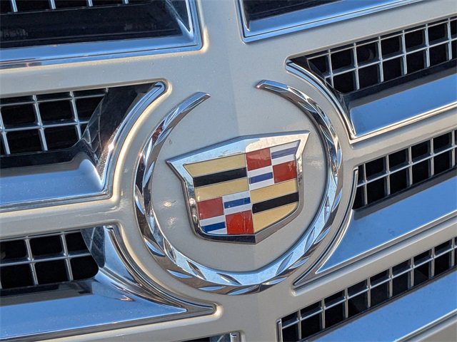 Used 2014 Cadillac Escalade Luxury image 13