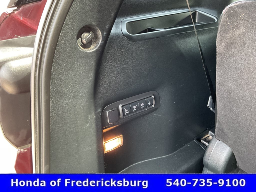 Used 2018 Ford Explorer Sport AWD/4WD image 22