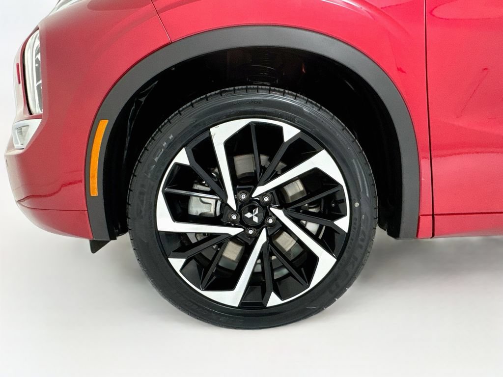 Used 2023 Mitsubishi Outlander SEL AWD/4WD image 33