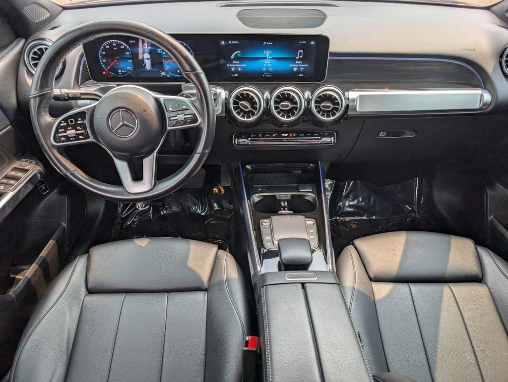 Used 2021 Mercedes-Benz GLB 250 w/ Premium Package image 22