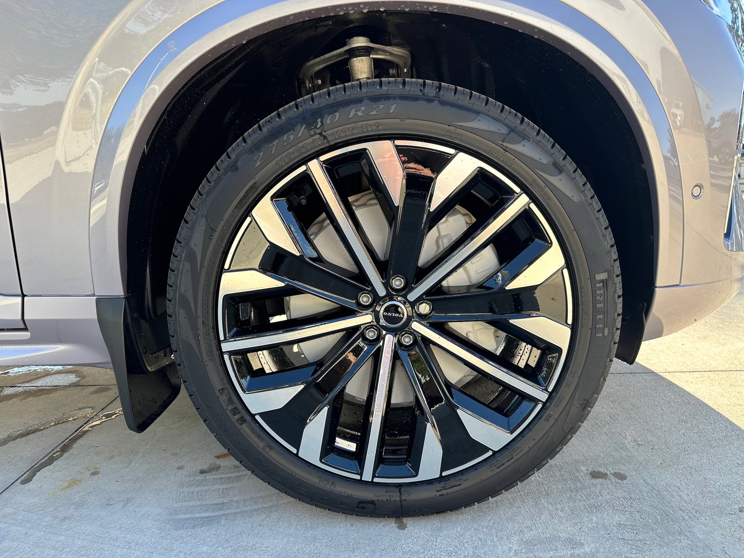 Used 2026 Volvo XC90 B6 Plus w/ Protection Package Premier AWD/4WD image 7