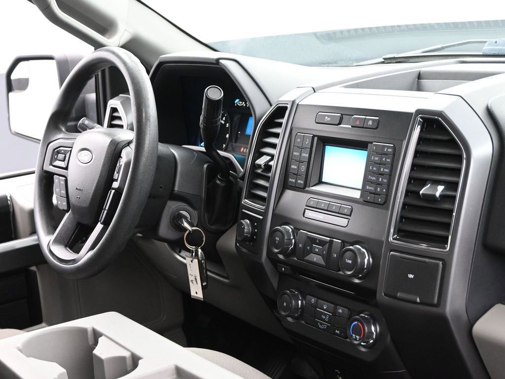 Used 2017 Ford F150 XLT image 26