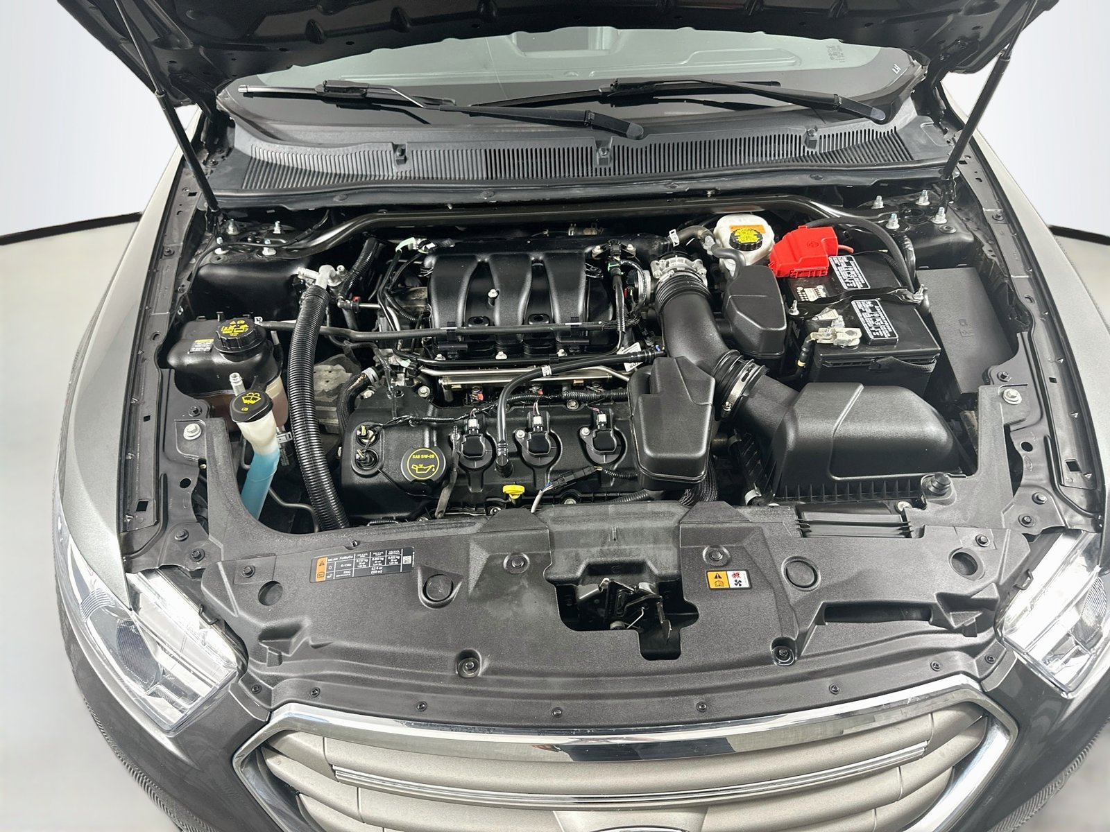 Used 2019 Ford Taurus SEL w/ Equipment Group 201A FWD image 29