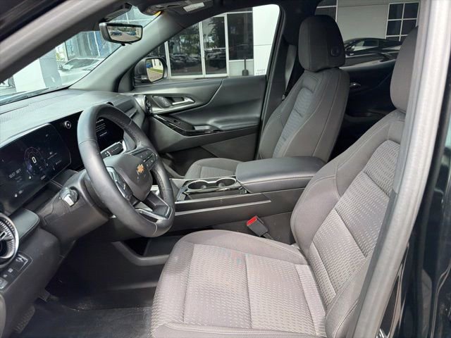 Certified 2025 Chevrolet Equinox LT w/ Safety and Technology Package FWD image 6